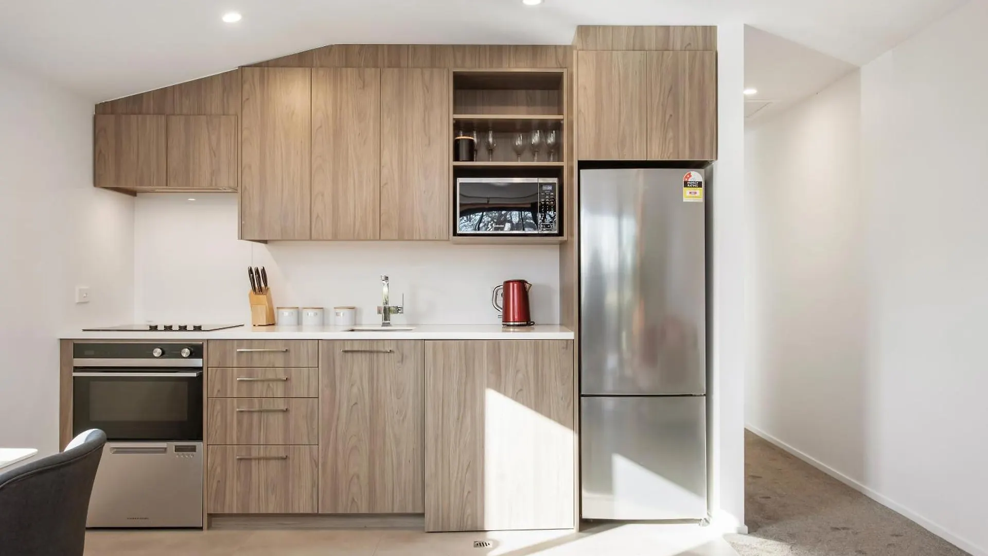 Penthouse Apartment Scenic Views-Spacious 2Br Christchurch