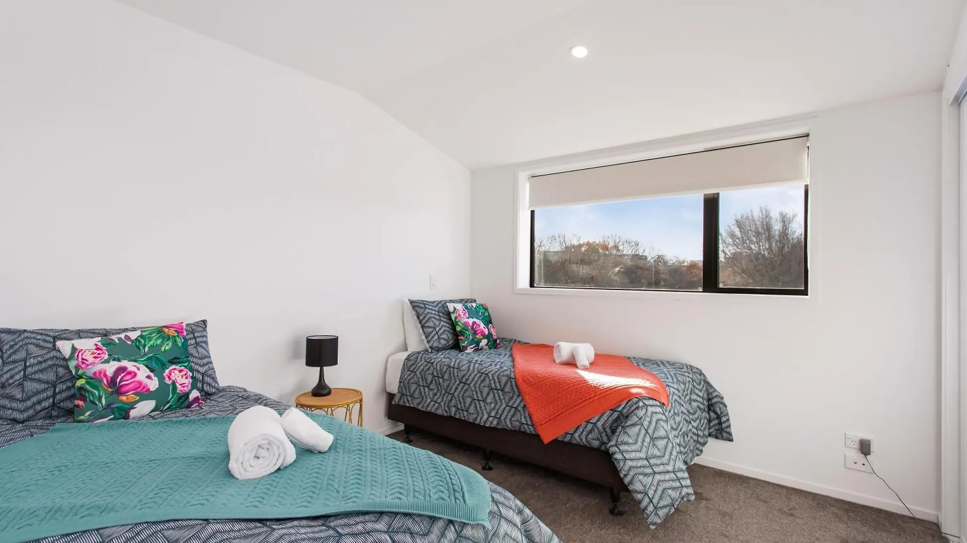 Penthouse Apartment Scenic Views-Spacious 2Br Christchurch